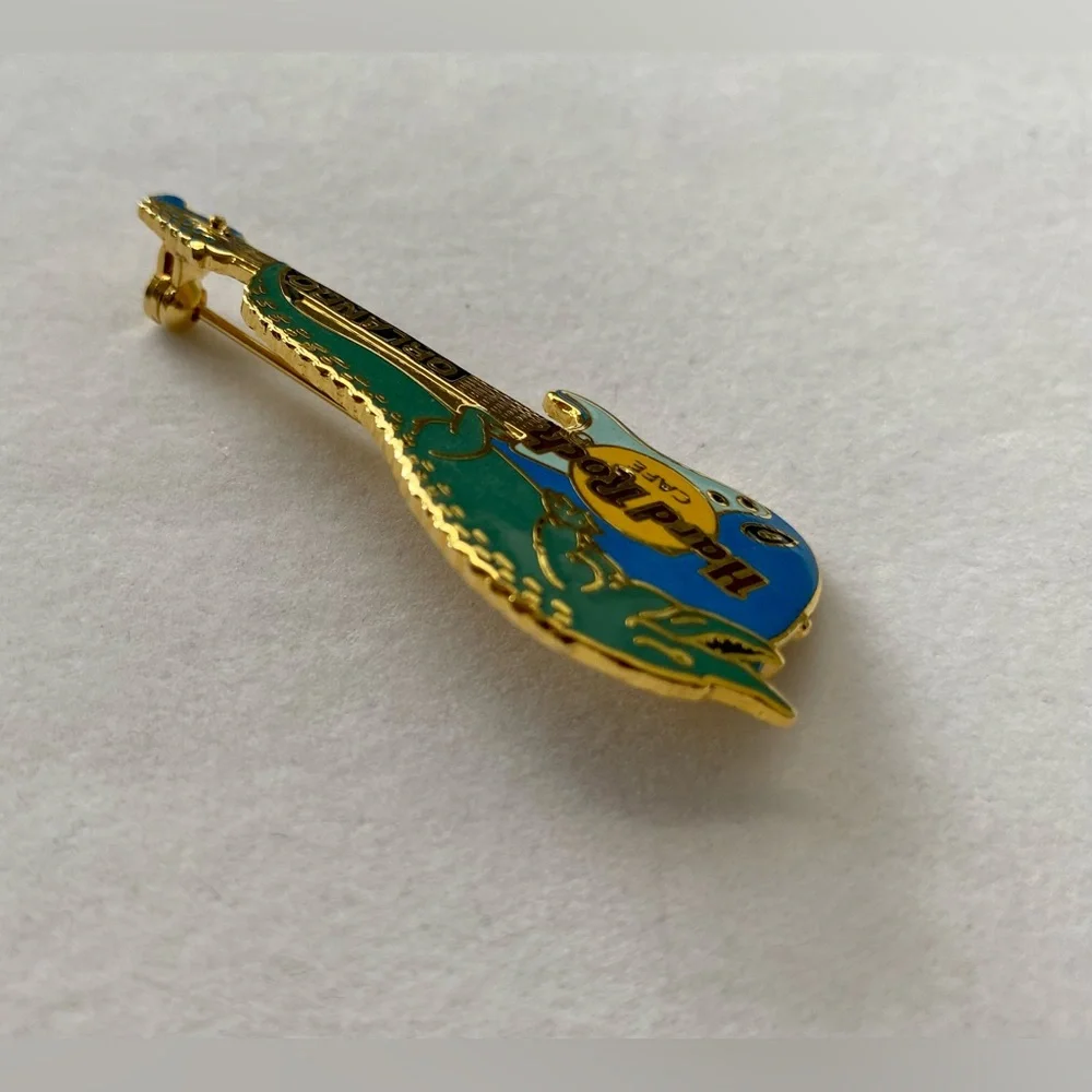 Hard Rock Cafe Orlando Collector Pin Blue Guitar With Alligator